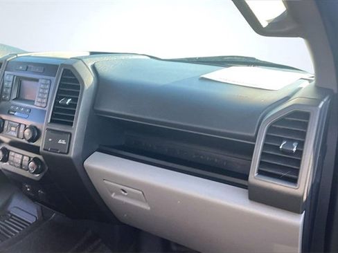 Certified 2022 Ford F250 XL w/ Power Equipment Group image 15