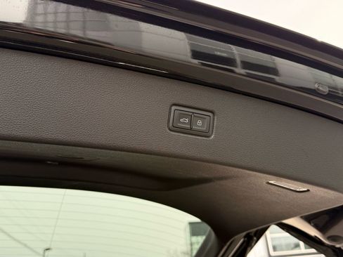 Used 2025 Audi Q7 3.0T Premium Plus w/ Premium Plus Package image 38