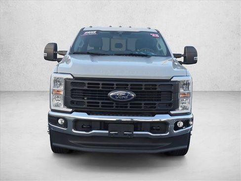 Used 2025 Ford F350 XL w/ XL Driver Assist Package AWD/4WD image 2