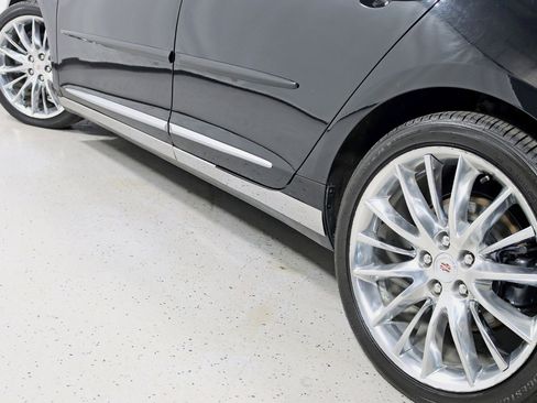 Used 2015 Cadillac XTS Platinum image 12