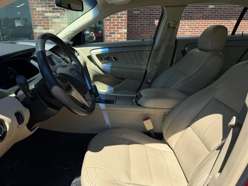 Used 2015 Ford Taurus SEL FWD image 9