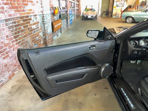Used 2012 Ford Mustang GT Premium w/ Electronics Pkg image 15