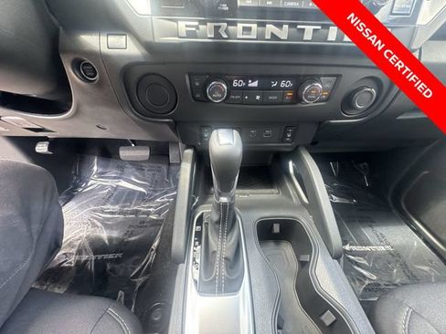 Certified 2025 Nissan Frontier SV w/ SV Convenience Package RWD image 19