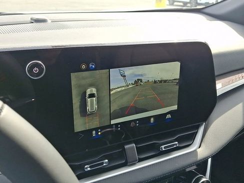 New 2026 Chevrolet Equinox LT w/ Safety and Technology Package image 14