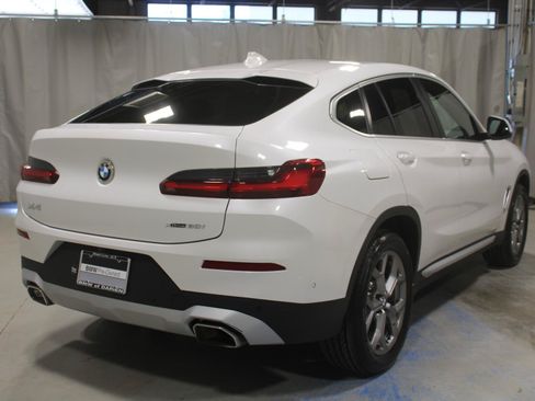 Used 2024 BMW X4 xDrive30i w/ Parking Assistance Package AWD/4WD image 20