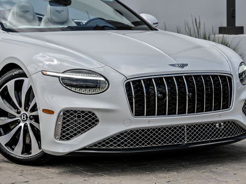 New 2026 Bentley Continental GTC AWD/4WD image 2