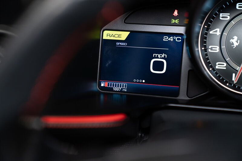 Used 2022 Ferrari 812 GTS RWD image 16
