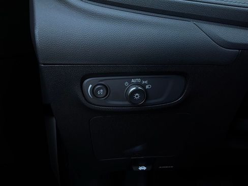 Used 2025 Buick Encore GX Preferred FWD image 20