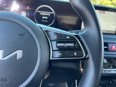 Certified 2024 Kia Seltos SX image 18