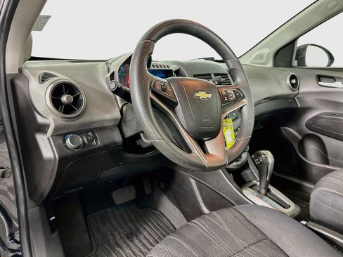 Used 2016 Chevrolet Sonic LT FWD image 10