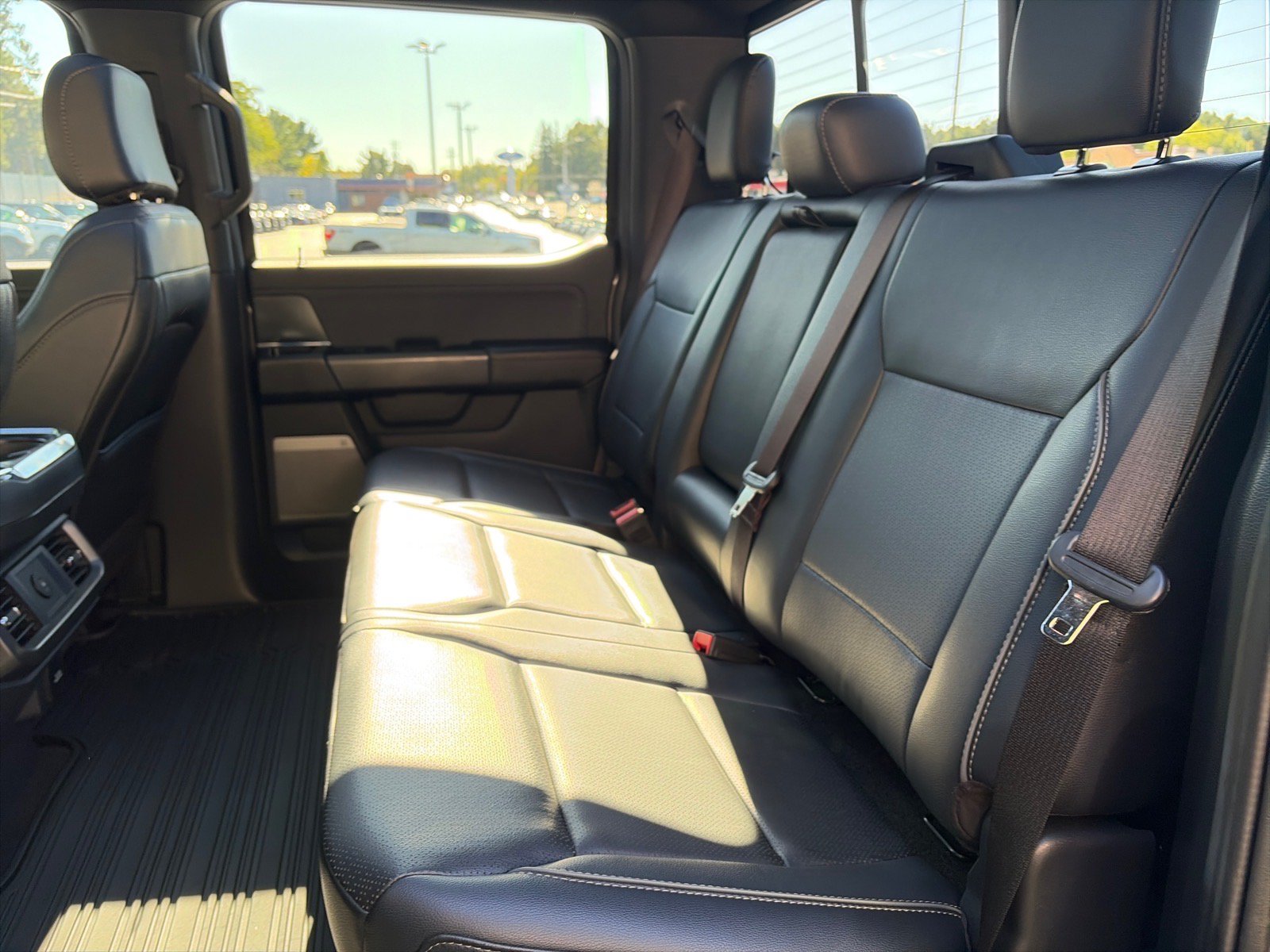 Used 2025 Ford F150 Lariat AWD/4WD image 11