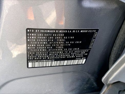Used 2024 Volkswagen Tiguan SE AWD/4WD image 28