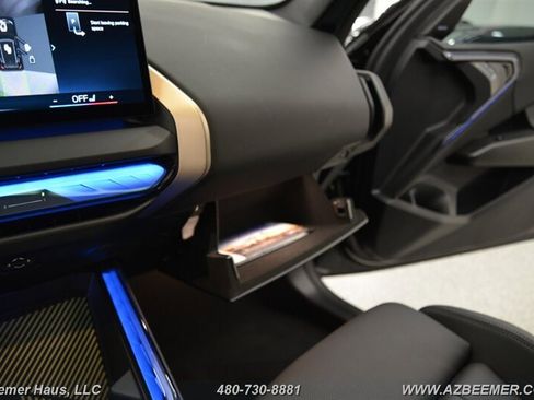 Used 2025 BMW X3 xDrive30i w/ Premium Package image 35