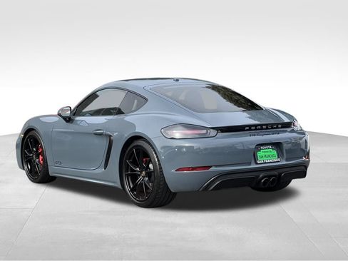 Used 2018 Porsche 718 Cayman GTS image 3
