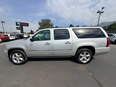 Used 2013 Chevrolet Suburban LTZ AWD/4WD image 7