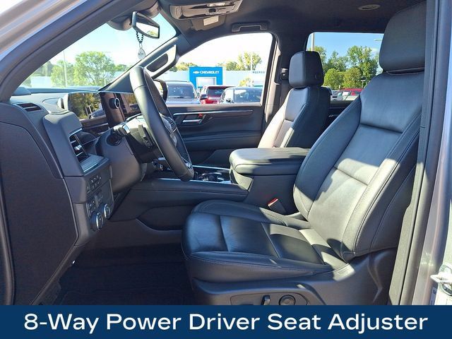 Used 2025 Chevrolet Tahoe Z71 AWD/4WD image 2