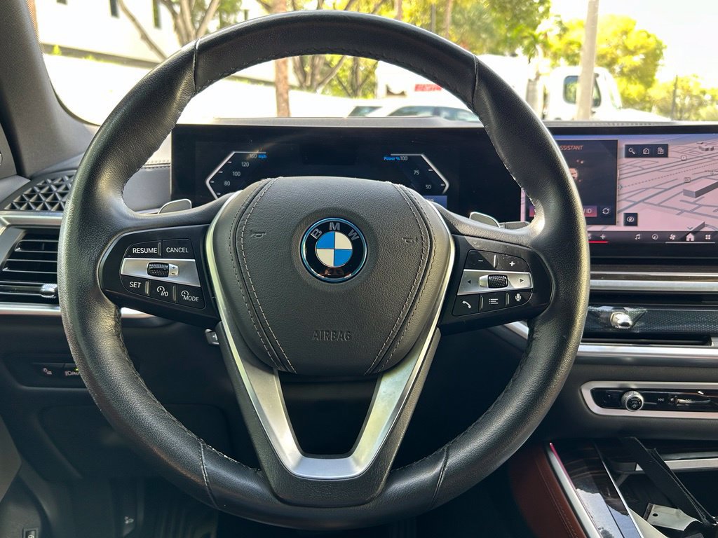 Used 2025 BMW X5 xDrive50e AWD/4WD image 17