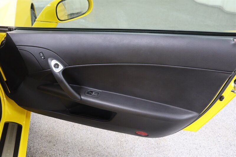 Used 2007 Chevrolet Corvette Convertible RWD image 20