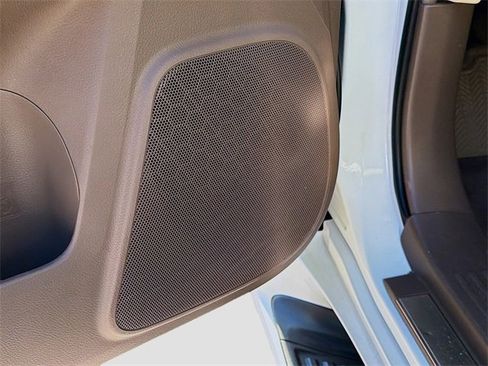 Used 2018 Lexus GX 460 image 23