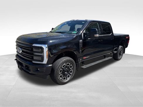 Used 2025 Ford F350 Platinum AWD/4WD image 4