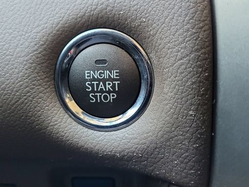 Used 2018 Lexus GX 460 Premium w/ Premium Package AWD/4WD image 32