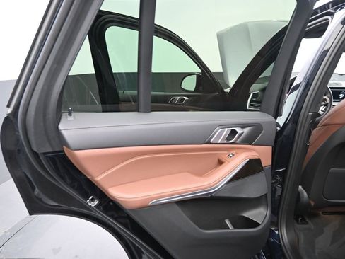 Certified 2023 BMW X5 xDrive40i w/ M Sport Package image 28