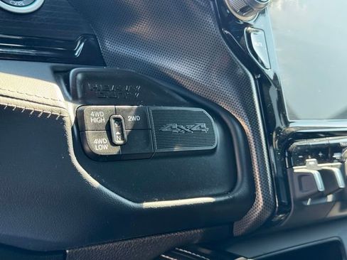 Used 2024 RAM 3500 Limited image 14