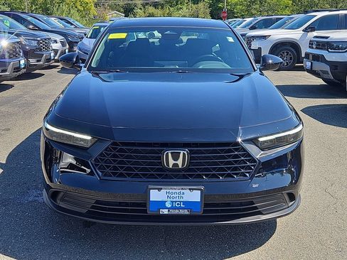 Used 2025 Honda Accord Sport image 2