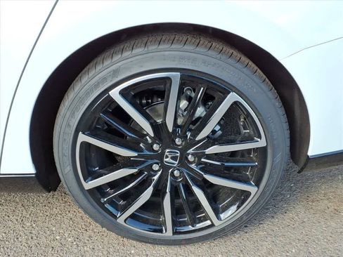 New 2026 Honda Accord Touring image 8
