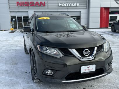 Used 2016 Nissan Rogue SL w/ SL Premium Package