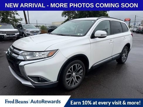 Used 2016 Mitsubishi Outlander SEL AWD/4WD image 3