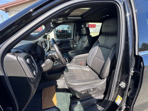 Used 2020 Chevrolet Silverado 1500 High Country w/ Technology Package image 14