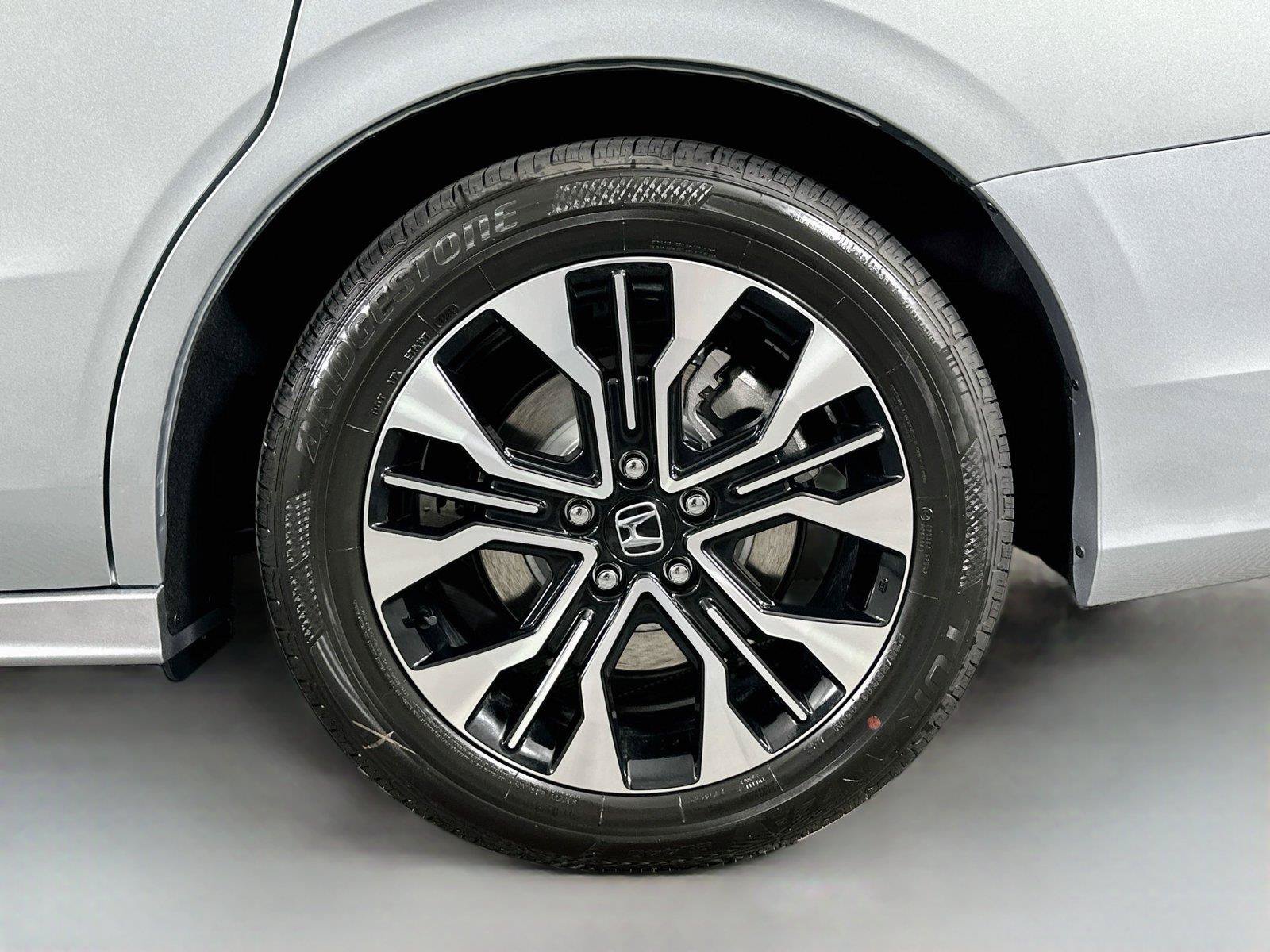 New 2026 Honda Odyssey Elite image 32