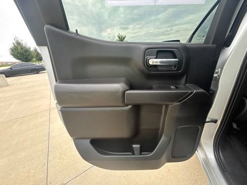 Used 2022 Chevrolet Silverado 1500 LT w/ Safety Package AWD/4WD image 21