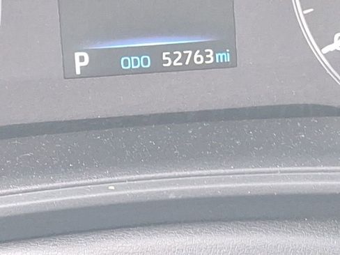 Used 2024 Toyota Corolla LE image 28