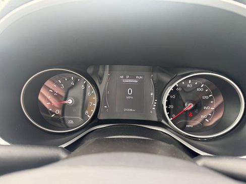 Used 2020 Jeep Compass Latitude AWD/4WD image 25