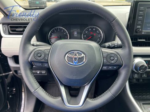 Used 2022 Toyota RAV4 XLE w/ Convenience Package AWD/4WD image 22