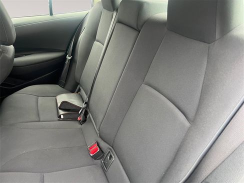 Used 2021 Toyota Corolla LE image 13