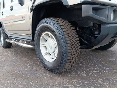 Used 2004 HUMMER H2 w/ Preferred Equipment Group AWD/4WD image 4