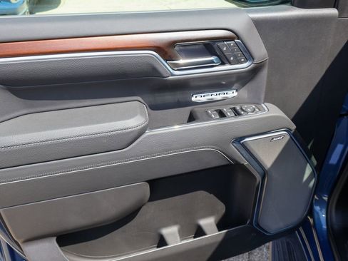 New 2026 GMC Sierra 1500 Denali AWD/4WD image 9