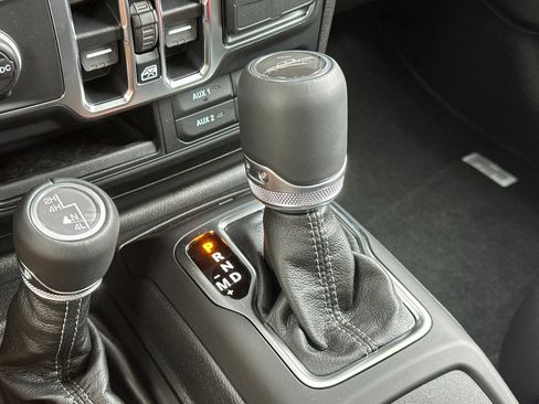 New 2026 Jeep Gladiator Sport AWD/4WD image 20