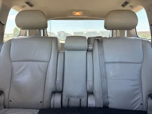 Used 2013 Toyota Highlander Plus FWD image 19
