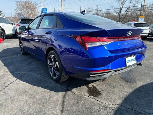 Used 2023 Hyundai Elantra SEL w/ Convenience Package image 5