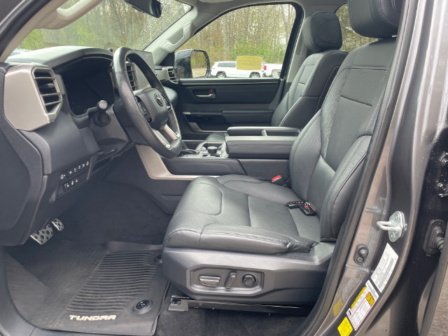 Used 2024 Toyota Tundra Limited w/ TRD Off-Road Package AWD/4WD image 41