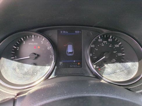 Used 2020 Nissan Rogue SL FWD image 11