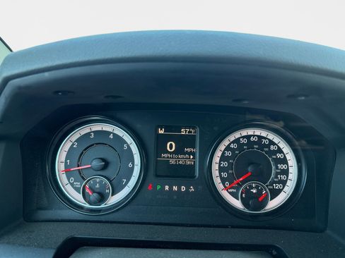 Used 2017 RAM 1500 Express AWD/4WD image 7
