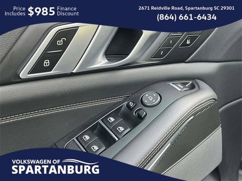 Used 2022 BMW X5 M50i image 17