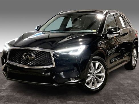 Used 2021 INFINITI QX50 Luxe w/ Cargo Package image 3