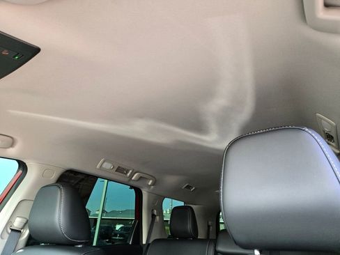 Certified 2024 Nissan Pathfinder SL image 14