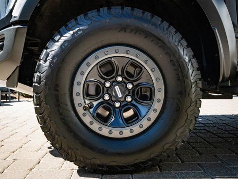 Used 2023 Ford F150 Raptor w/ Raptor Carbon Fibre Package image 13